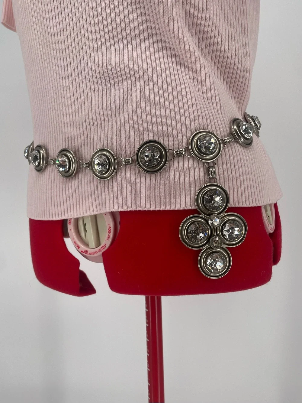 Vintage Chunky Silver Tone Rhinestone Chain Belt Cross Charm Alternative Style